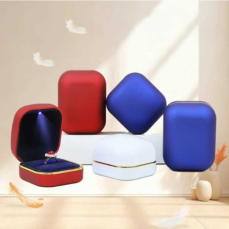 Matte jewelry box pendant with LED light ring necklace jewelry box high-end creative jewelry packaging box W241019