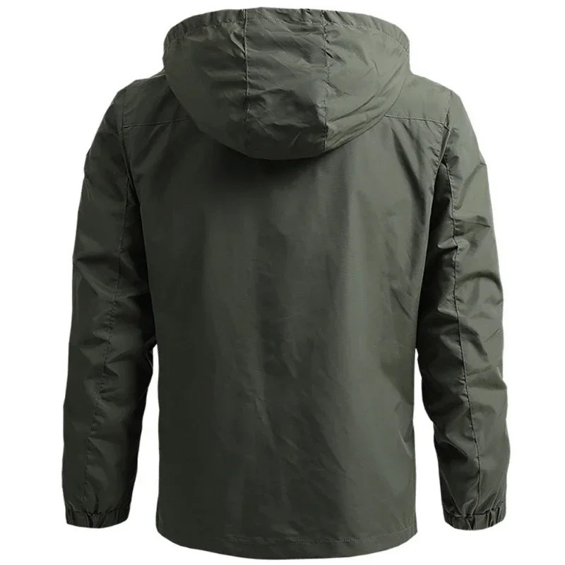 Outdoor sports mens jacket loose and comfortable top waterproof and windproof work jacket hooded attack jacket 241007