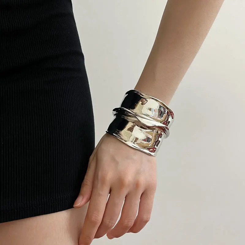 Draweye Irregular Hyperbole Bracelet Womens Fashion Punk Style Hip Hop Party Jewelry Geometry Simple Pulseras Unprinted Good Product 241018