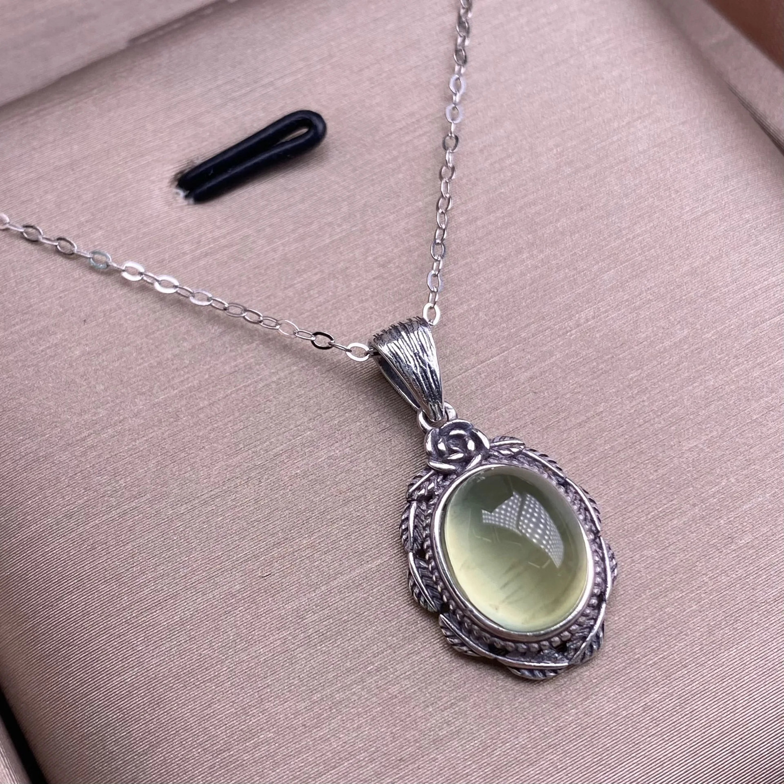 Natural grape gemstone pendant S925 silver womens necklace jewelry gift retro exquisite womens colorful gemstone necklace accessories 241018