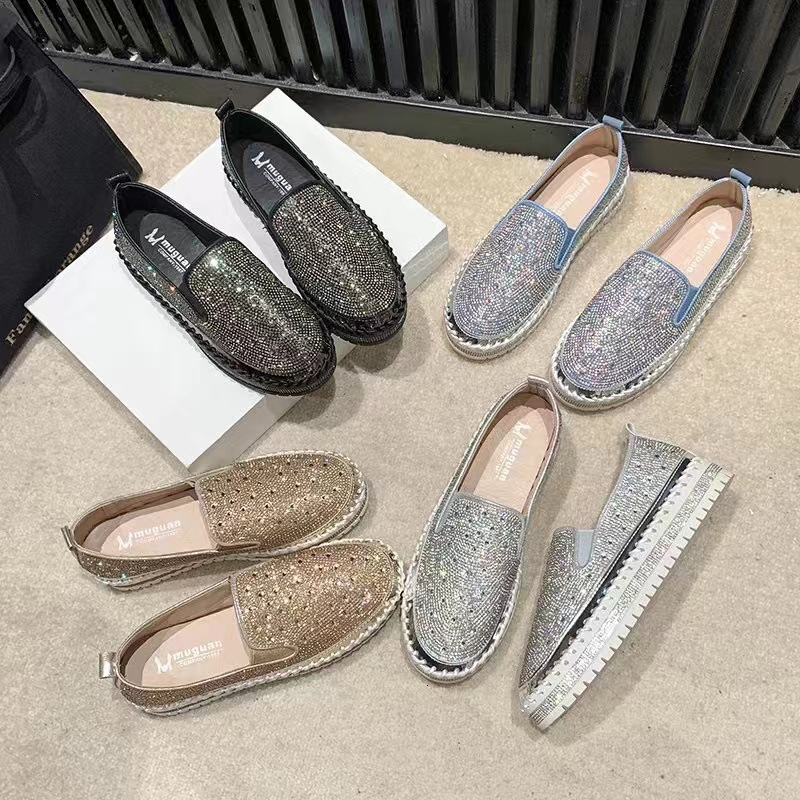 Women's Shoes 2023 Spring New Large Size Women's Shoes Flat Bottom Casual One Step Lazy Shoes