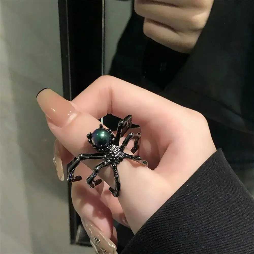 Neo Gothic Punk Black Spider Open Ring Retro Moonstone Black Ring Female Spider Finger Ring Jewelry Gift Y241019