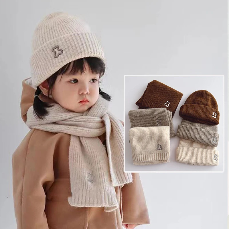 Korean baby hat scarf set autumn thick knitted warm pull hat for boys and girls cold resistant student scarf 241019