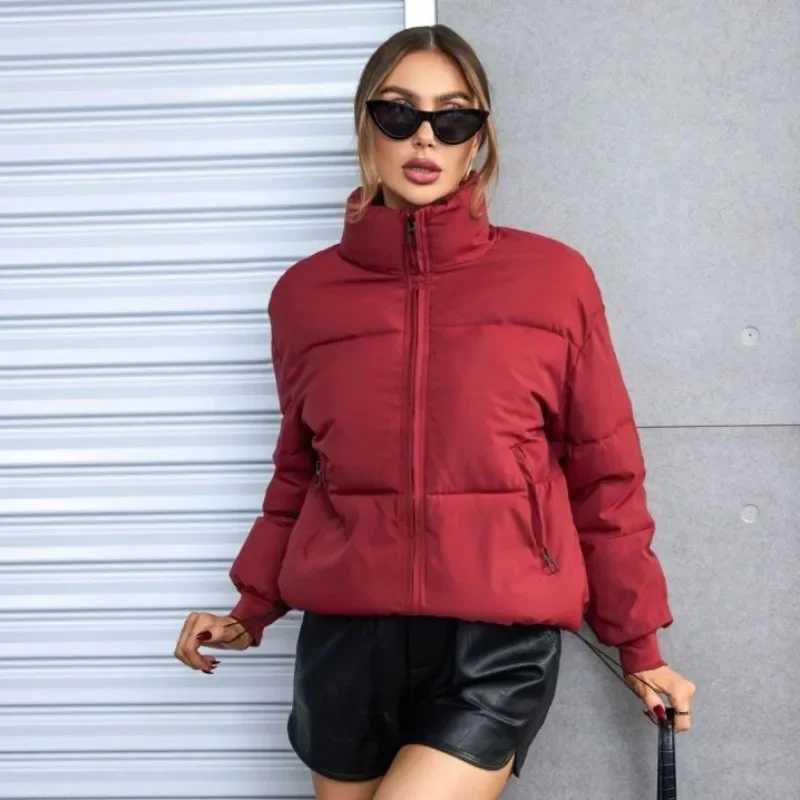 Outwear Short Idle Style Down Cotton-Padded Coat Trend Keep Warm Coat Parkas Women Loose and Warm Bread Coats Winter JacketsX241019
