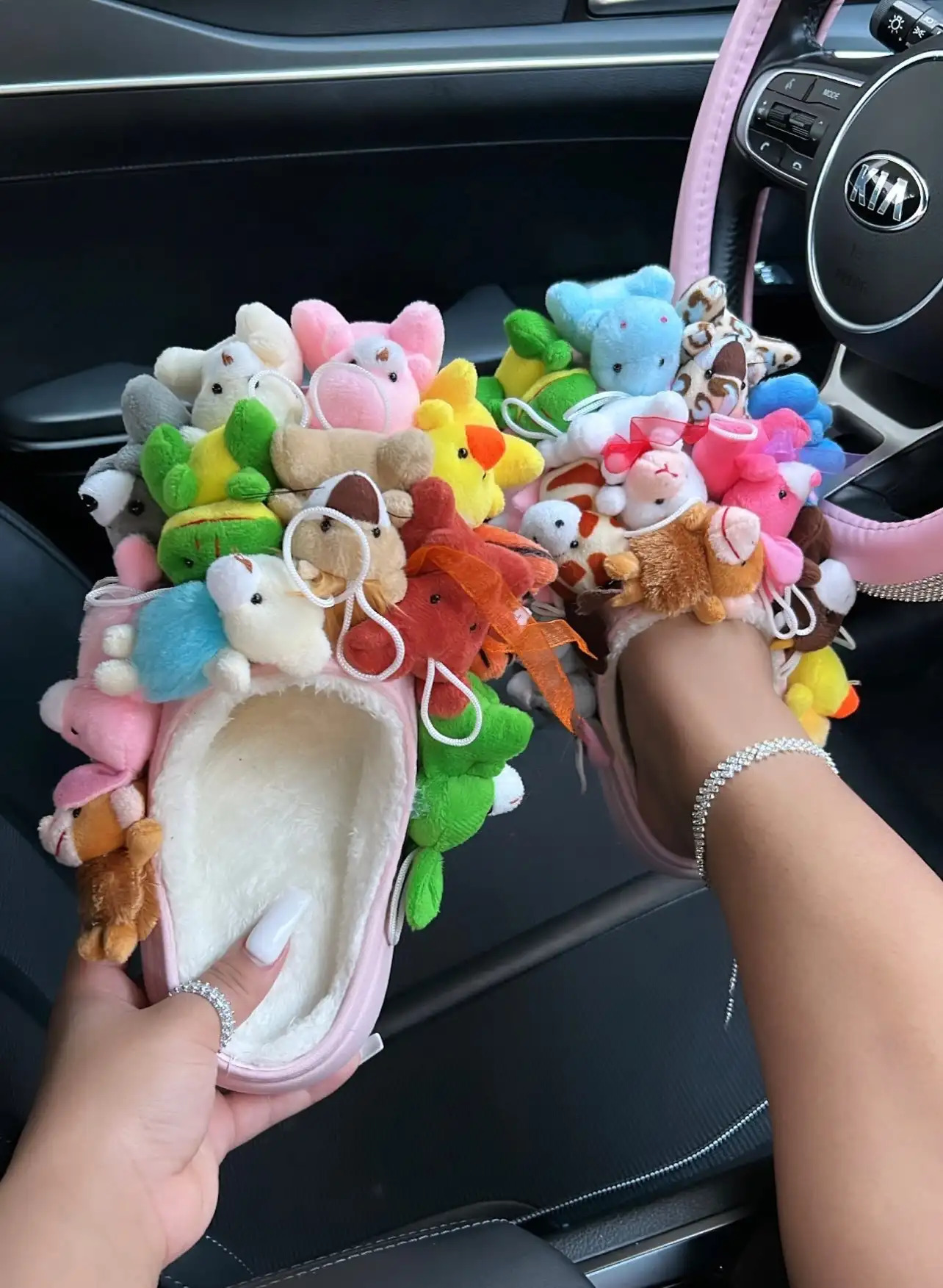 Home Slide Womens Cotton Slide Fur Flip Slippers Home Shoes Cute Teddy Bear Slide Plush Pantuflas Womens Slide 241018 ww