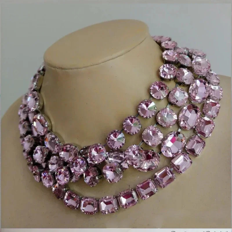 INS pink sparkling glass inlaid short necklace for womens party simple ball fashionable charm crystal collarbone chain jewelry 241018