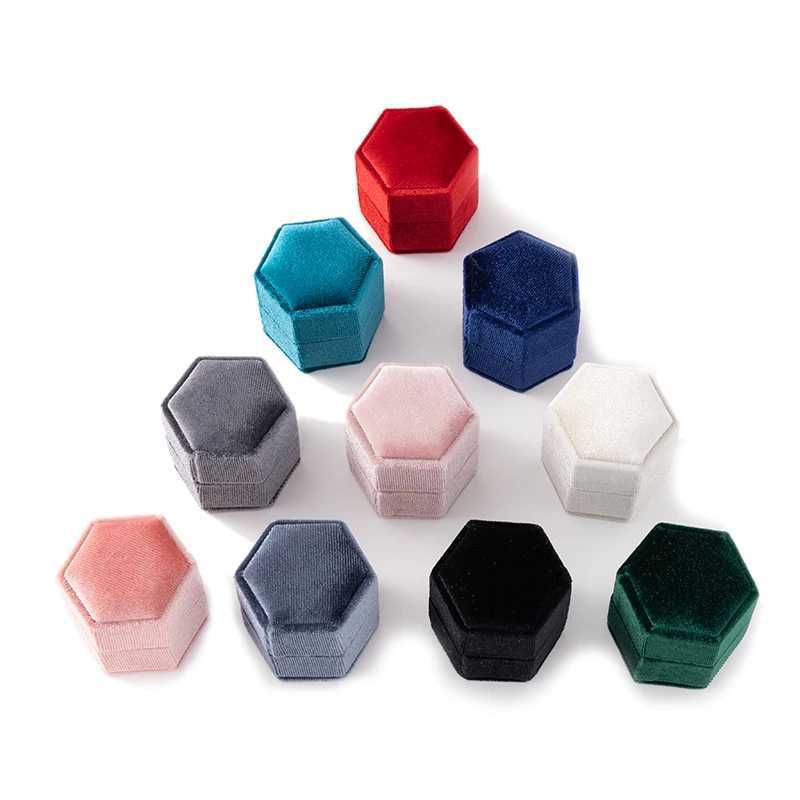 Velvet single ring box gift jewelry organizer packaging for wedding celebrations engagement displays storage supplies accessories W241019