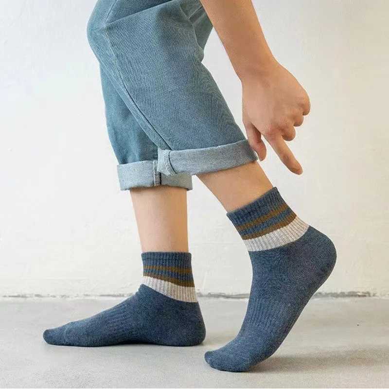 5 Pairs High Quality Men Autumn Winter Thermal Socks Cotton Fashion Thickened Casual Sweat Absorption Stripe Pure Color SocksXJ241019