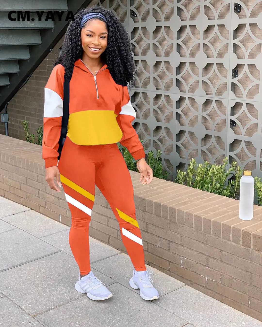 Women's Two Piece Pants CM.YAYA casual splicing womens two-piece set hooded sweatshirt and leg pants set 2023 fashionable active track suit Y2410