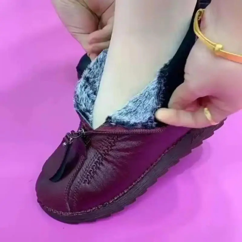Winter womens ankle boots fashionable and warm mothers boots flat bottomed comfortable non slip front zipper closure womens shoes 241018