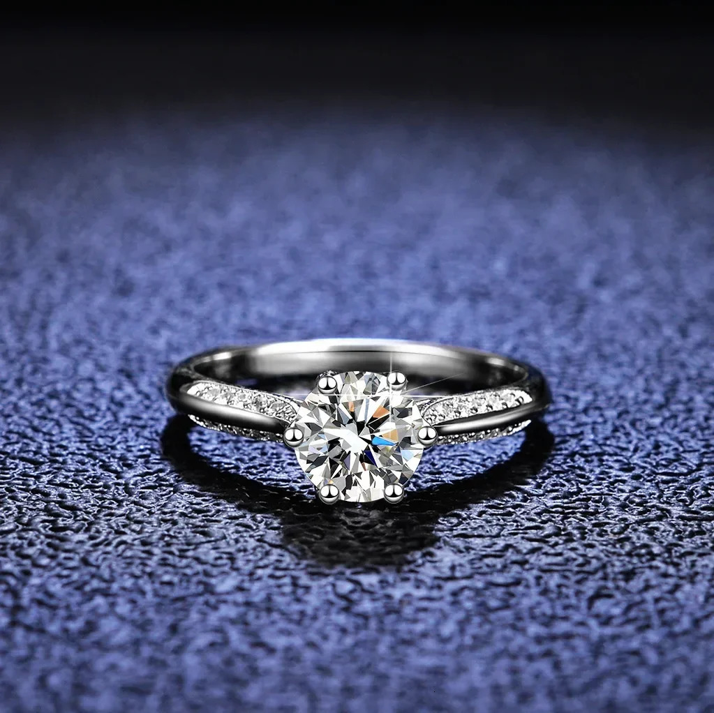 Platinum PT950 Diamond Ring Wedding Recommended Ring Six Claw Diamond Ring 241007