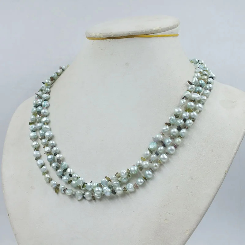 3Strand 6MM Natural Baroque Freshwater Pearl Necklace Natural Irregular Stone Composition Classic Womens Party Jewelry 241018