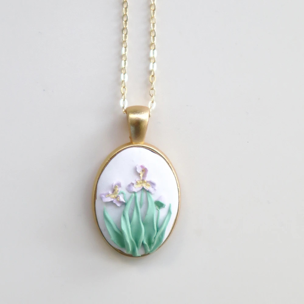 Clay flower pendant necklace suitable for girls simple fashionable and fashionable. Handmade polymer clay charm necklace set 241018