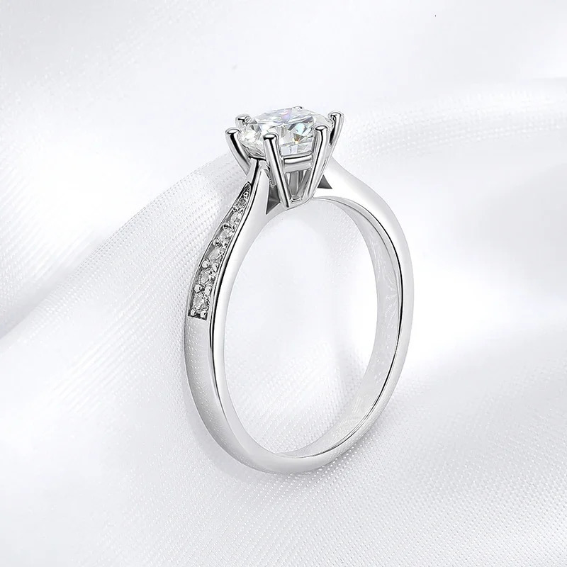 Smyoue Real 0.5-3CT Womens Wedding Ring Pure Silver Round Shining Diamond Card Engagement Ring Gift 241007