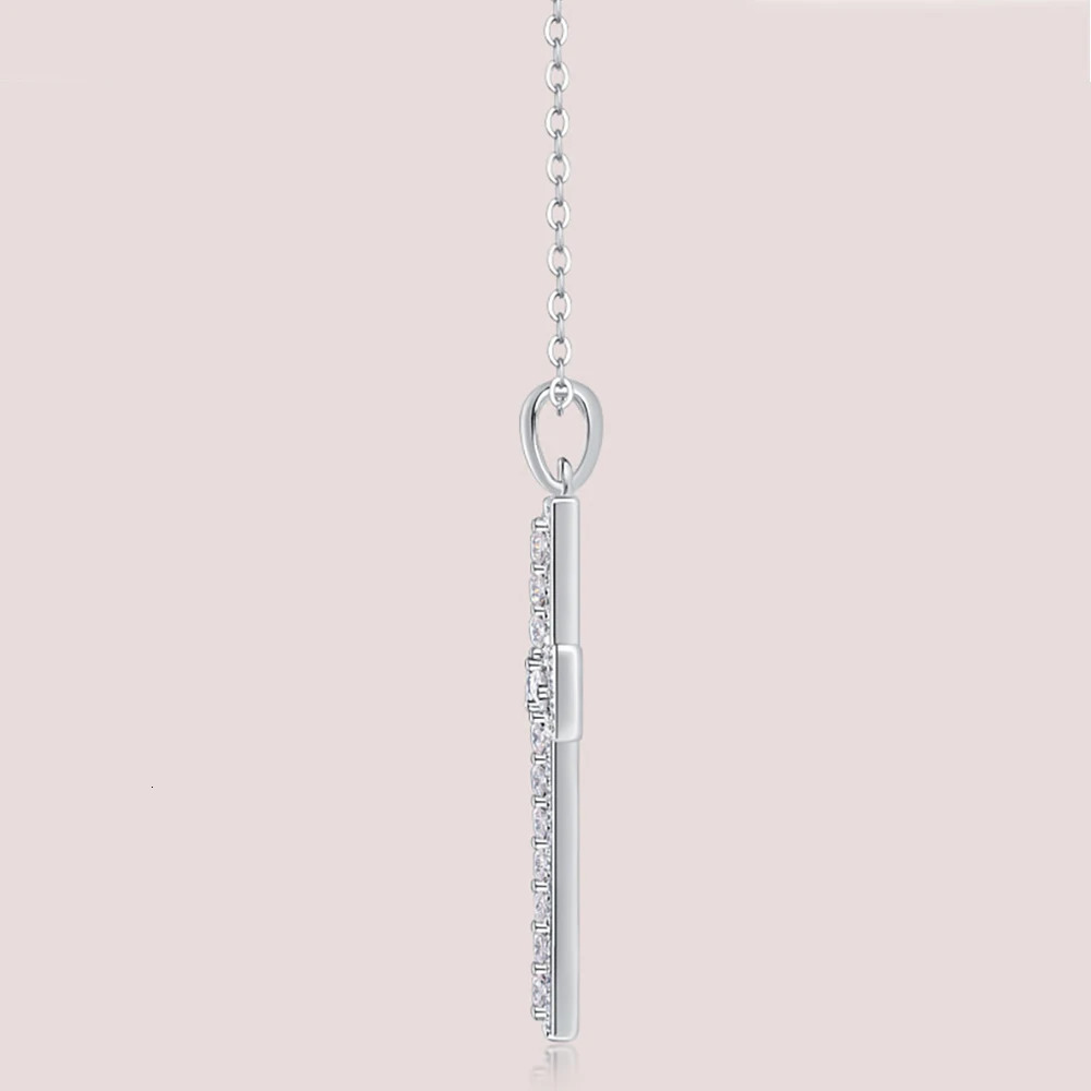 Serenty D-color all silica womens cross necklace S925 pure silver sparkling Jesus pendant necklace plated with 18K jewelry 241018