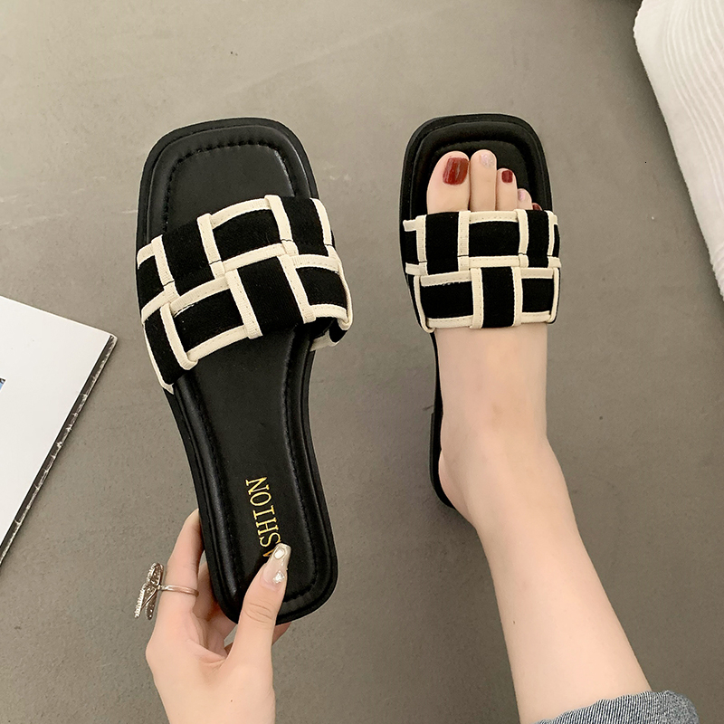 2025 anti slip leisure indoor slippers designer slippers outdoor black and white checkered new designer flip beach slippers women's shoes
