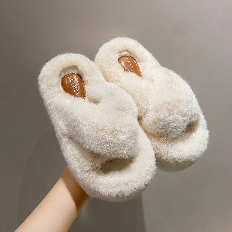 Short and chubby platform fur slider womens winter thick soled fur outdoor slider womens Plus size 42 short plush er shoes 241018