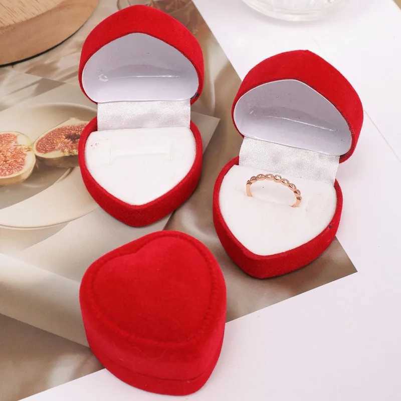 Romantic Wedding Ring Box Red Velvet Heart shaped Bead Box Engagement Ring Box Valentines Day Jewelry Ring Gift Box W241019