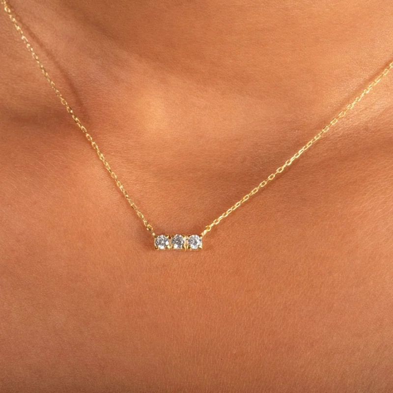 100% Diamond Pendant Necklace Suitable for Womens Round Cut 0.3 3 Stone Silver 925 Jewelry Valentines Day Gift 241018