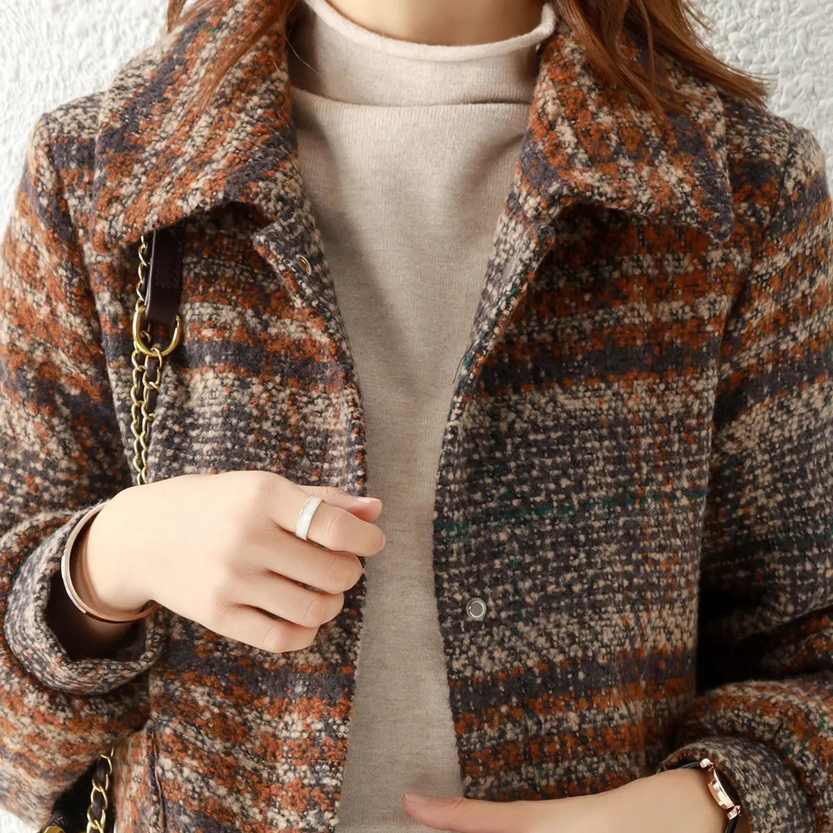 Cotton Plaid Woolen Coat for Women Korean Version Womens Clothing Plus Size Slim Fit Versatile Short Style Childrens 241019