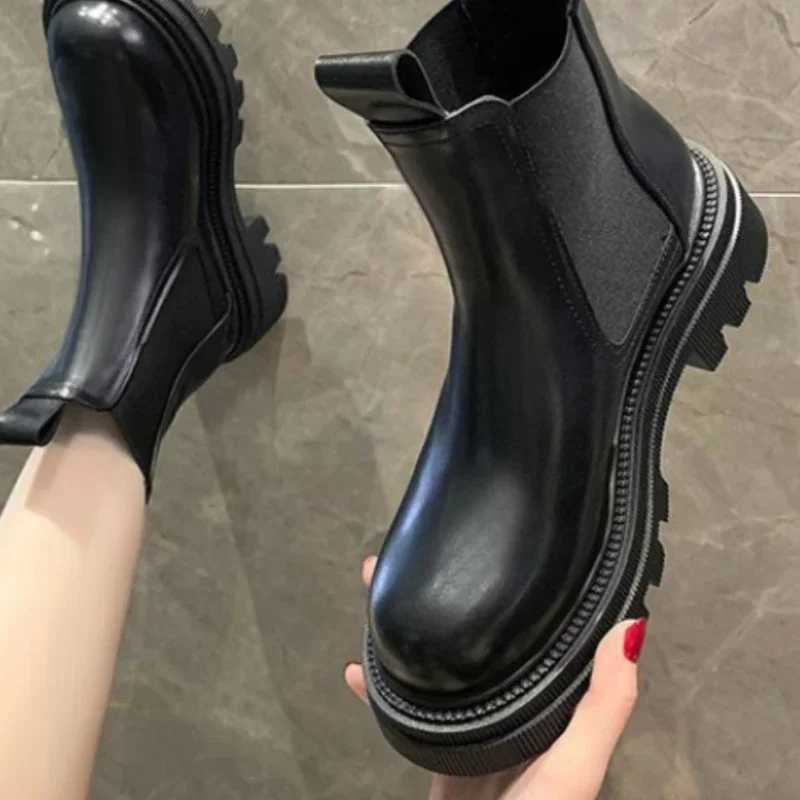 New Autumn Winter i Boots Womens Platform Brown Black Beige White Ankle Boots Womens Fur Short Fat Punk Gothic Shoes Y241019