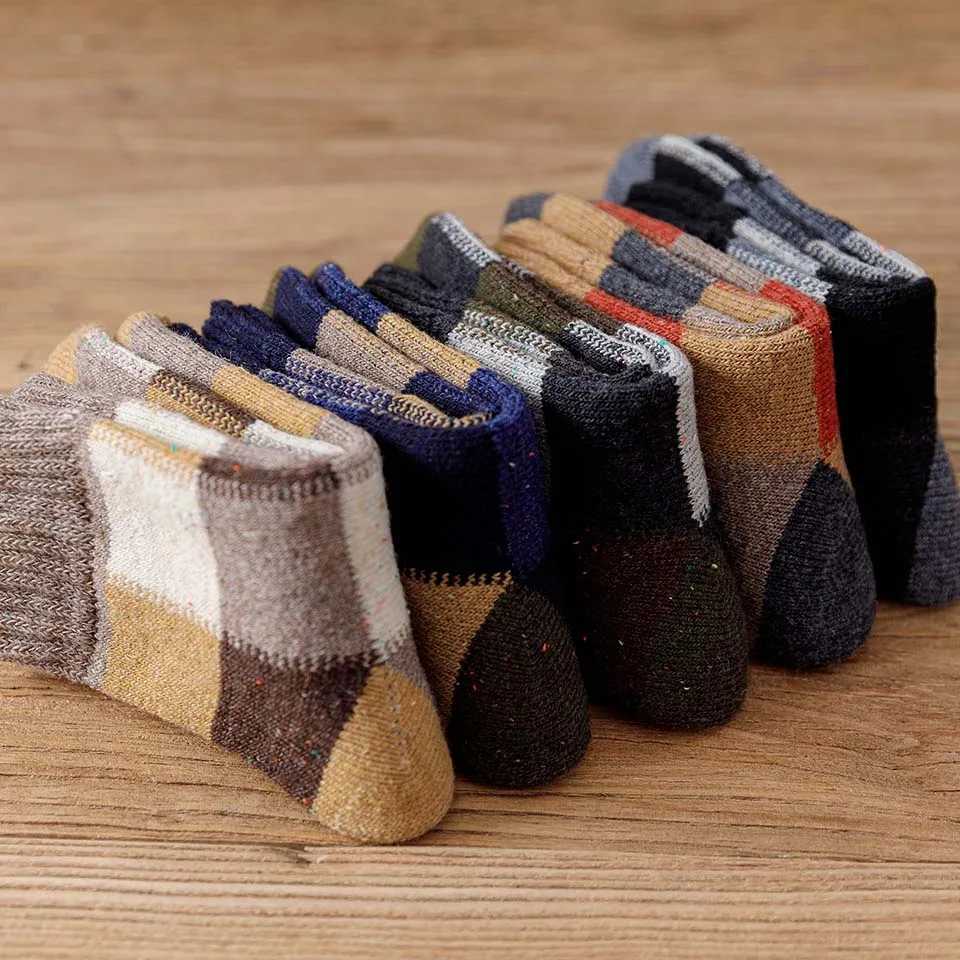 3 Pair Winter Mens Wool Socks Thick Warm Harajuku Retro Large Size Plaid Casual Cashmere Long Merino Socks MenXJ241019