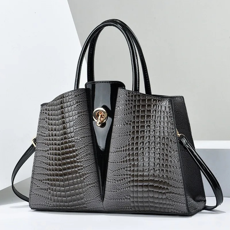 2024 High Quality Leather Handbag er Womens Shoulder Cross Body Bag Trend Large Capacity Casual Handbag 241018