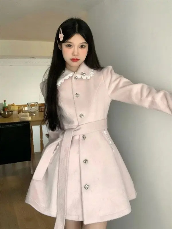 Korean fashion doll collar pink wool coat womens winter dress sweet warm waist weight loss medium long wool jacket 241019