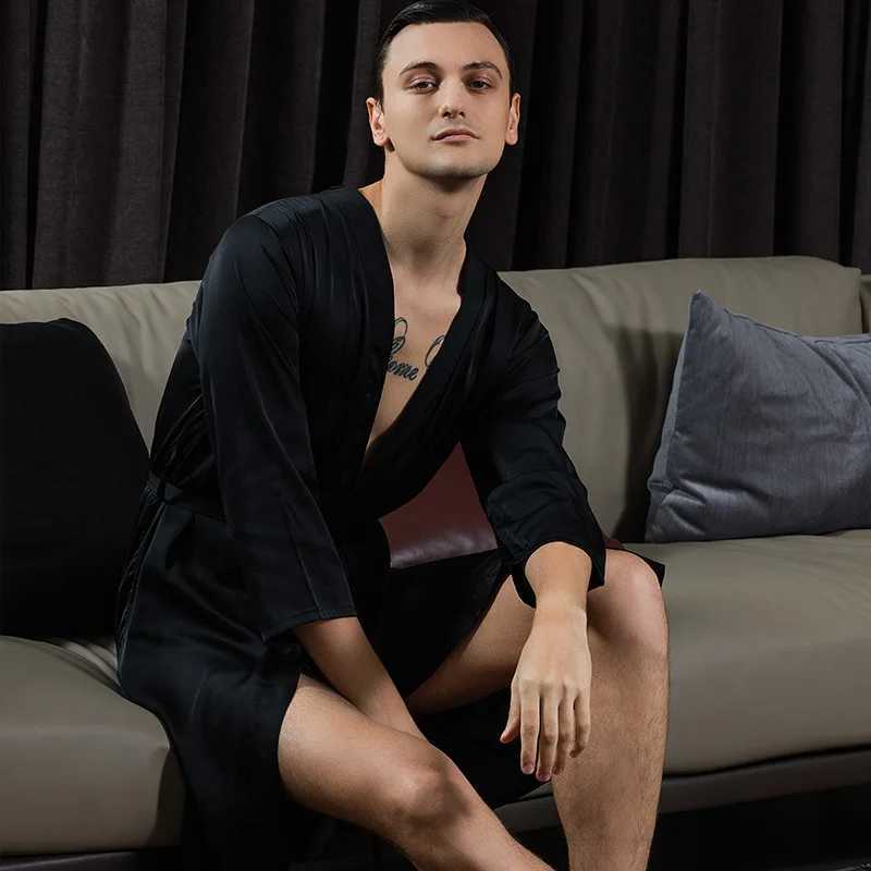 Casual Long Sleeve Homewear Intimate Lingerie Satin Men Groom Groomsman Wedding Robe 2022 Summer New Sleepwear Bathrobe GownXJ241018