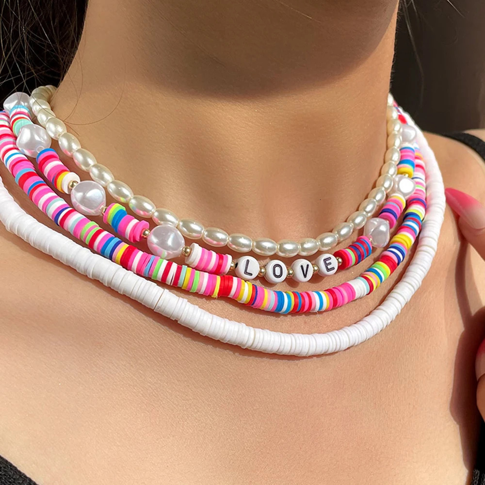 Bohemian Love Letter Colored Polymer Clay Bead Necklace Suitable for Women Baroque Pearl Necklace White Surfing Beads Womens Necklace Set 241018