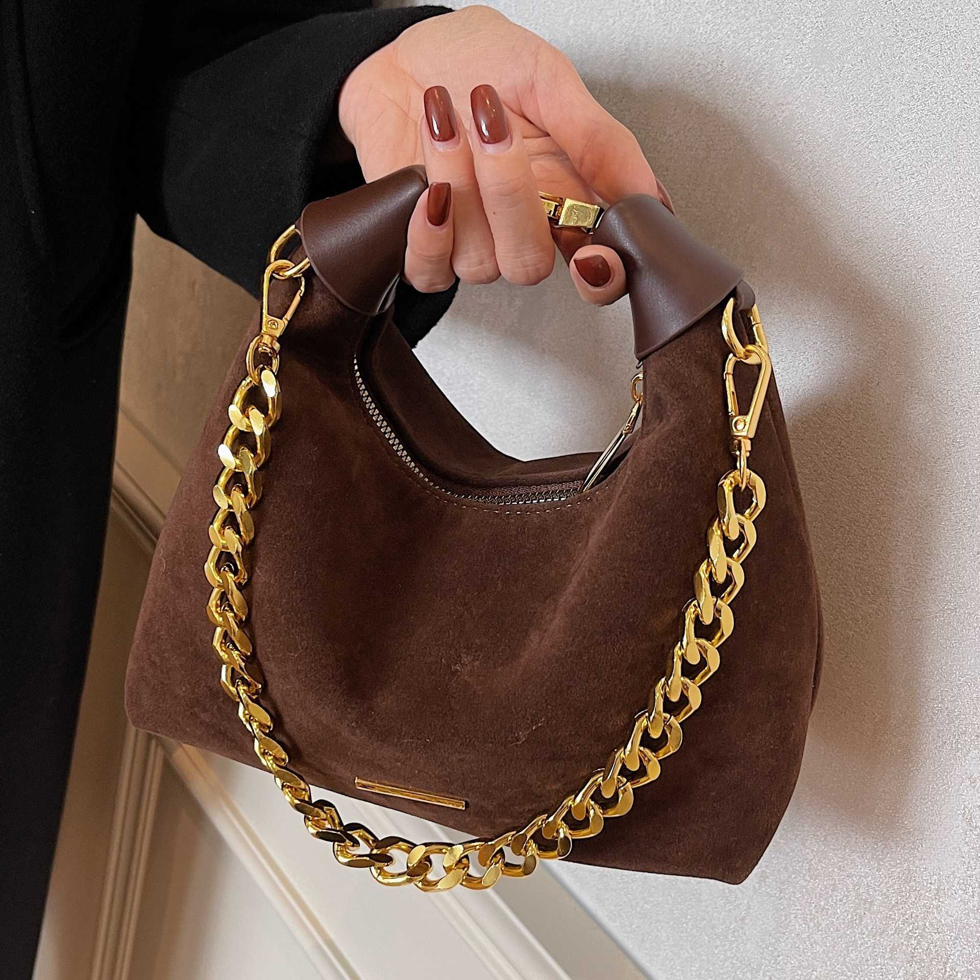 CMM French Niche Suede Bag for Women New Fashion Versatile Handbag Casual Texture Crossbody Bag