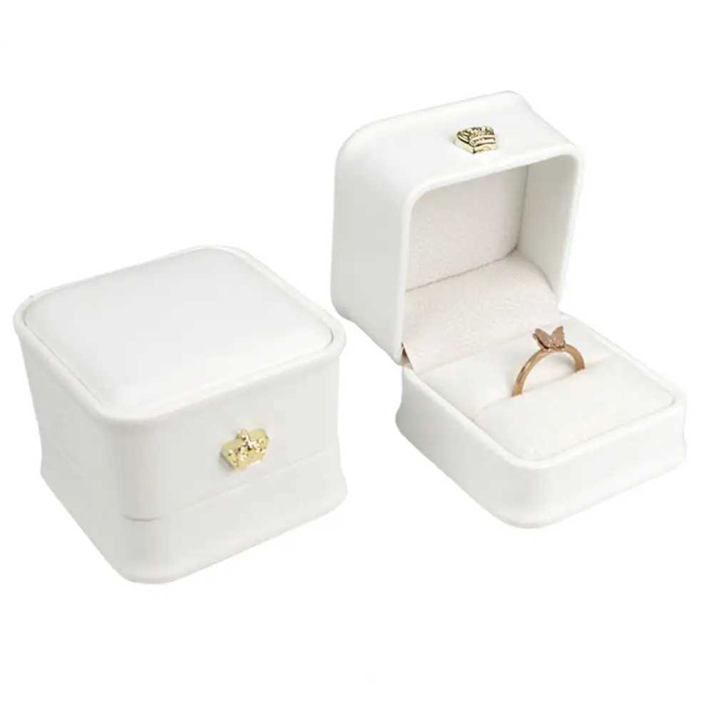 Engagement and Wedding Ring Box Square Velvet Bead Box Display Stand Couple Ring Box Gift Box Ring Display Storage W241019