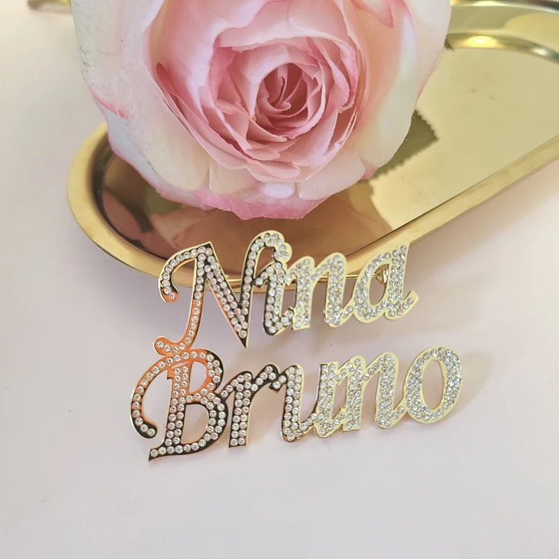 Stainless steel custom name brooch with crystal custom name plate womens lapel pin personalized wedding gift 241018
