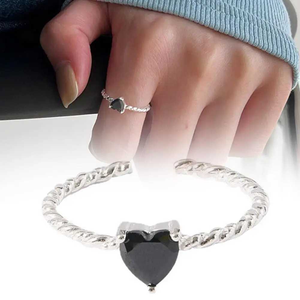 Simple and cute heart-shaped zircon adjustable open ring suitable for women teenagers girls Y2k couple rings finger joints Y2k rings Y241019