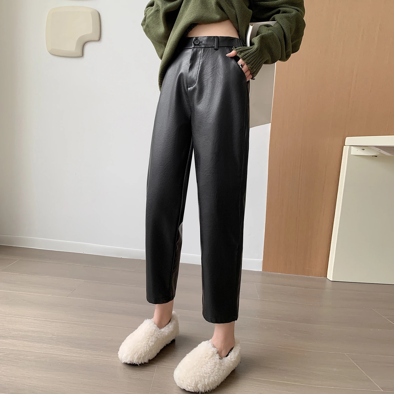 2024 Autumn Winter Leather Pant Korean Fashion High Elastic Waist Black Color Harem Trousers Female Pantalones 241009