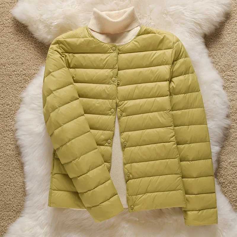 9 Color Women Puffer Jackets 90% Ultra Light Duck Down Women Matt Fabric Lightweight Coat Warm Female Windbreaker ParkaX241019