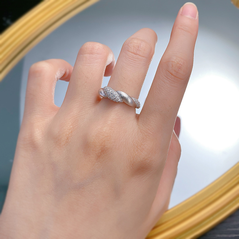 Exquisite Sterg Sier Moissanite Dia Eternity Ring - Perfect for Your Special Day