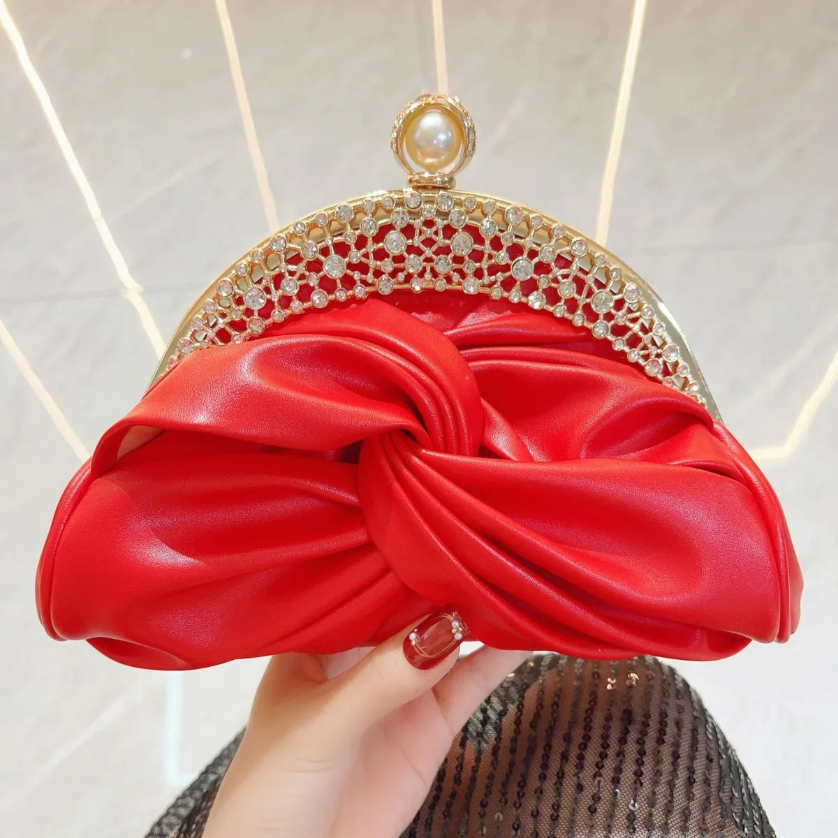 Gold silver red vintage womens bag fashionable pearl crystal clutch small wallet party chain shoulder bag womens handbag 241018
