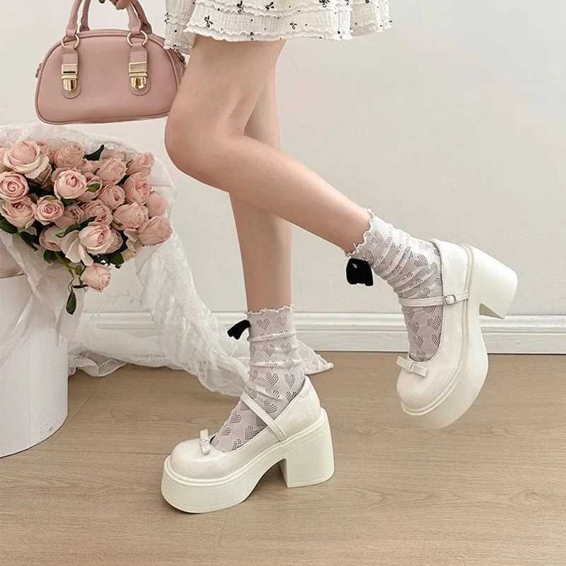 Lolita Shoes Japan Girls Platform Black High Heels Fashion Round Toes Mary Jane Womens Patent Artificial Leather Student Role Playing Shoes Y241019