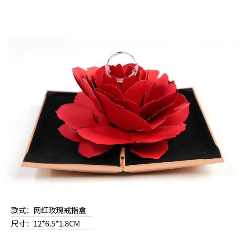 Creative rotating ring box Internet celebrity rose jewelry box romantic recommended ring W241019