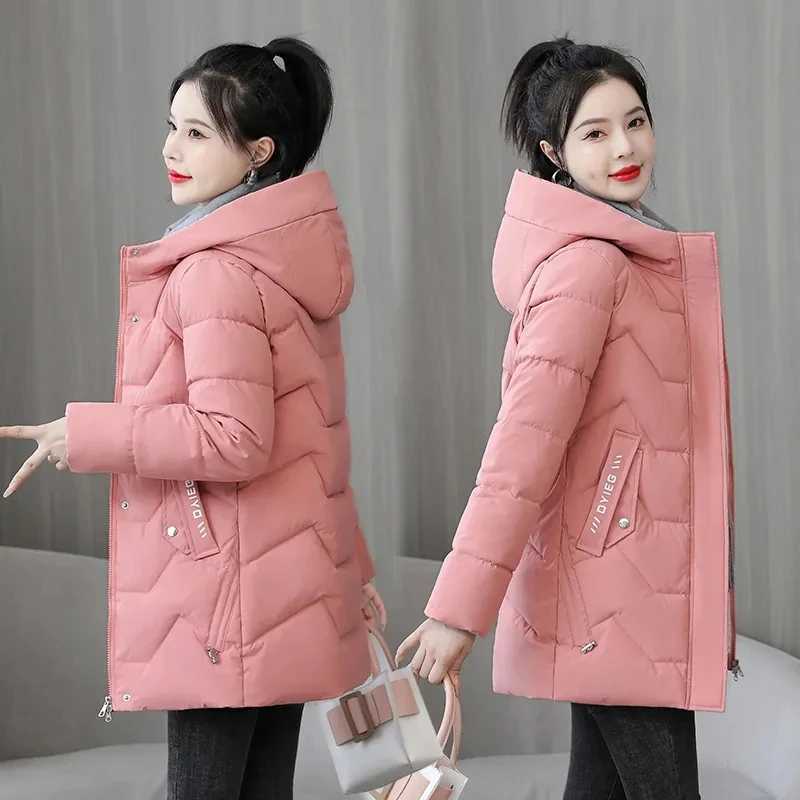 New Winter Printed Letters Women Jacket Long Hooded Parka Cotton Padded Jacket Female Parkas Casual Warm Outwear Snow Wear CoatsX241019