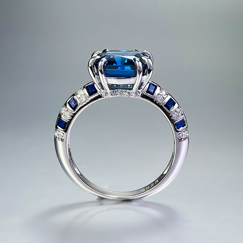 2024 Choucong Brand Wedding Rings Jewelry Real 100% Sterg Sier Princess Cut Blue Sapphire Moissanite Dia Party Elegant Engagemet Band Ring Gift