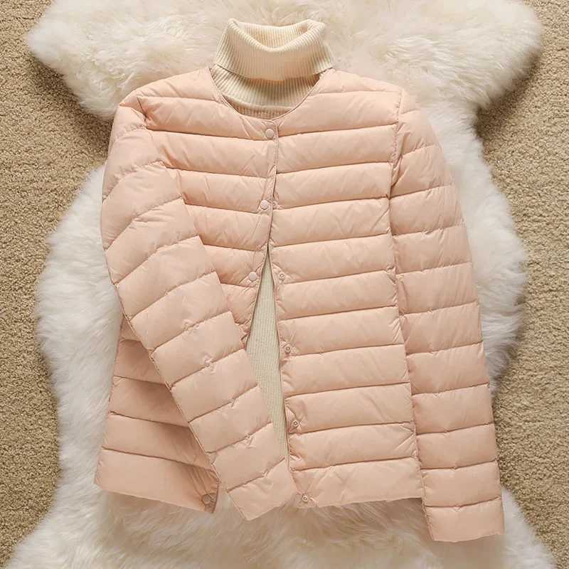 9 Color Women Puffer Jackets 90% Ultra Light Duck Down Women Matt Fabric Lightweight Coat Warm Female Windbreaker ParkaX241019
