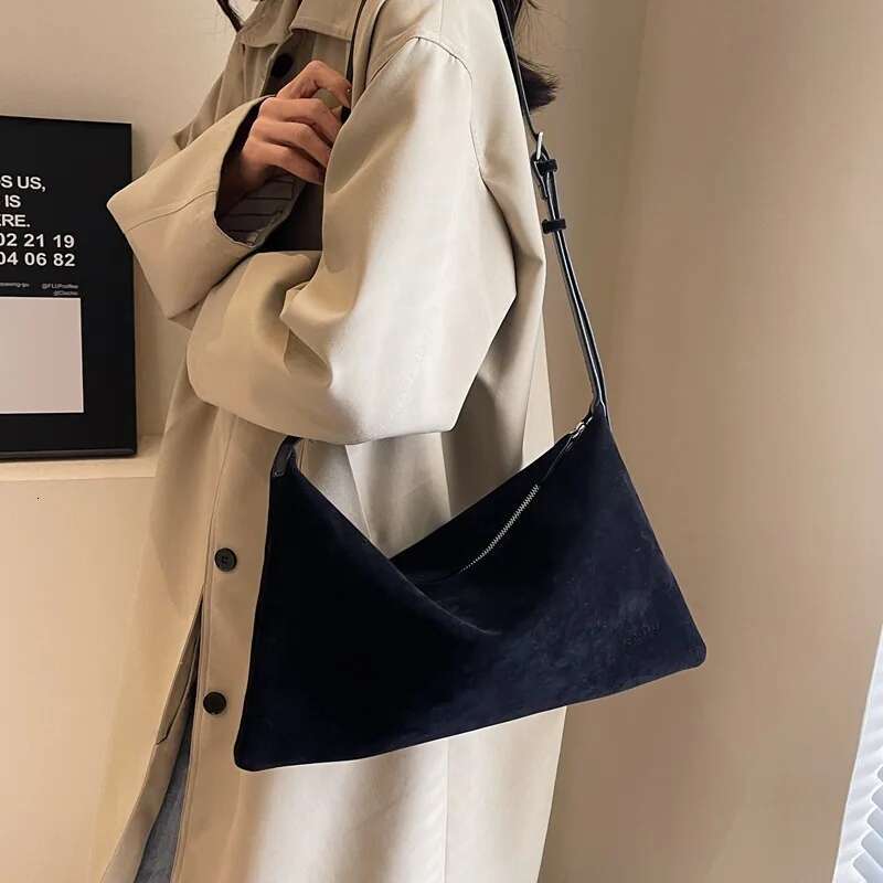 2024 New Lazy Style Retro One Shoulder Underarm Handbag Large Capacity Commuter Bag