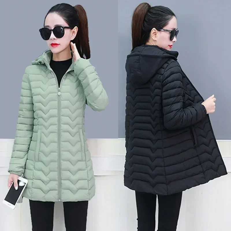 2023 Women Parka Winter Jacket Middle Old Hooded Mid Long Coat Warm Ladies Outwear High Quality Cotton Padded Casual Female TopsX241019