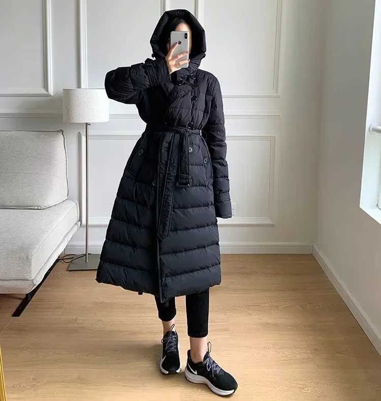 Winter New European Fashion Womens Down Jacket Loose Commuting Casual Windproof Hooded Slim Fit White Duck Down ParkasX241019