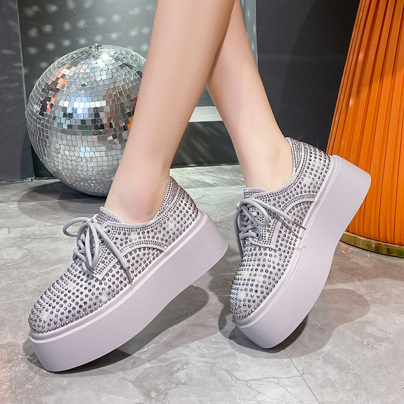 Bright diamond thick soled loafers for women, spring 2024 new full diamond casual single shoes, fashionable and comfortable low top shoes