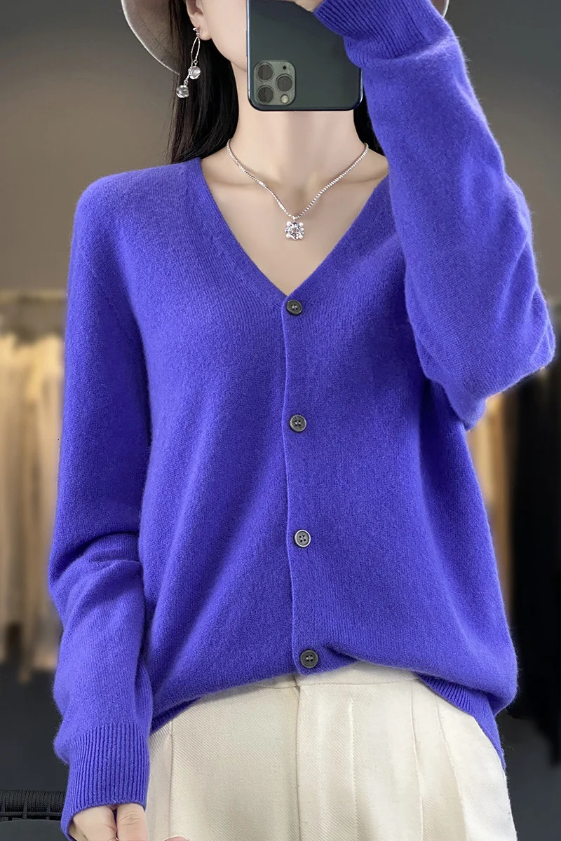 Long sleeved 100% Merino sweater wool spring and autumn cashmere womens knitted V-neck cardigan top 241019