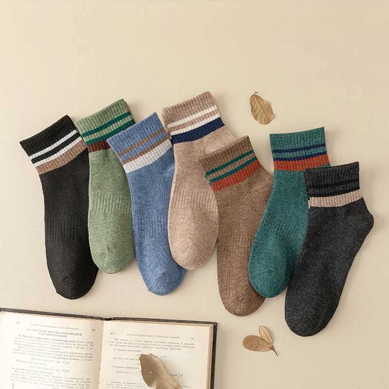 5 Pairs High Quality Men Autumn Winter Thermal Socks Cotton Fashion Thickened Casual Sweat Absorption Stripe Pure Color SocksXJ241019