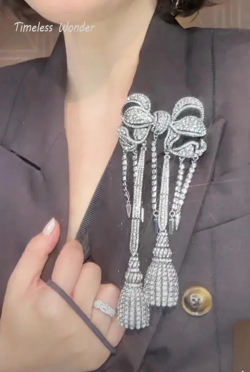 Timeless Wonder Fancy Zircon Geo Bow Tassel Broch Female Designer Jewelry Runway Top Punk Luxury Rare Gift 6323 241018